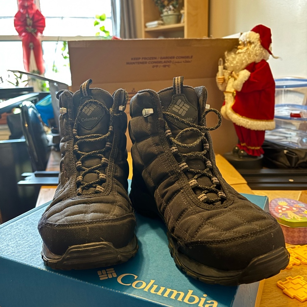 For Sale: Columbia Winter Boots